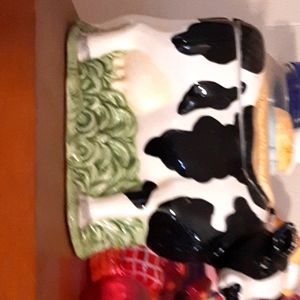Cow cookie jar